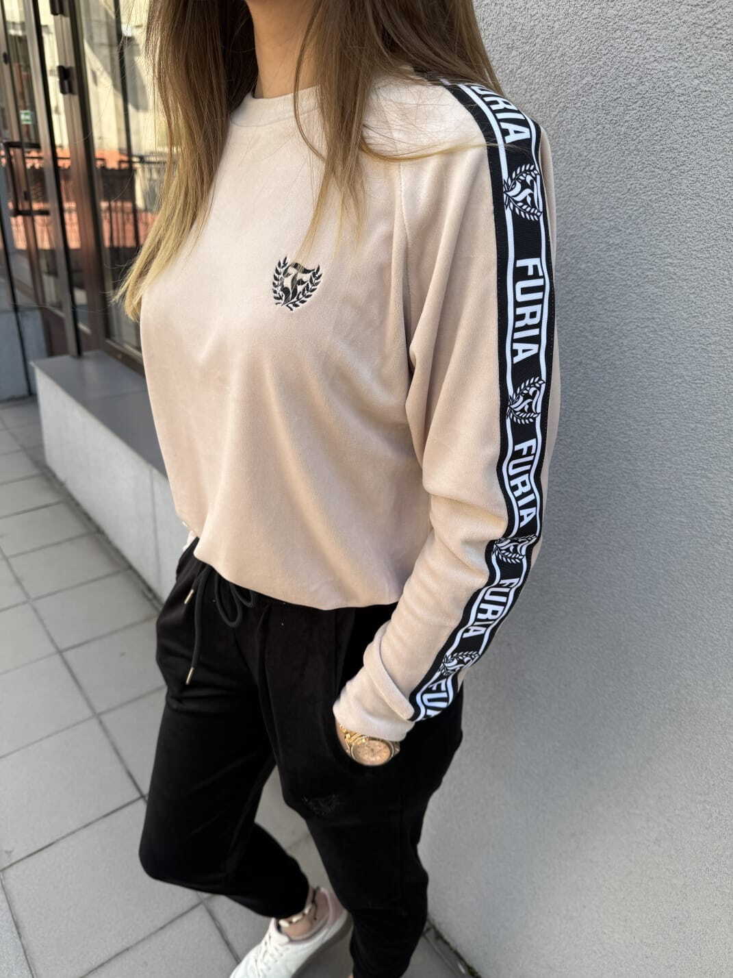 SKLEP FURIA Chandal femenino terciopelo beige-negro: imagen 3